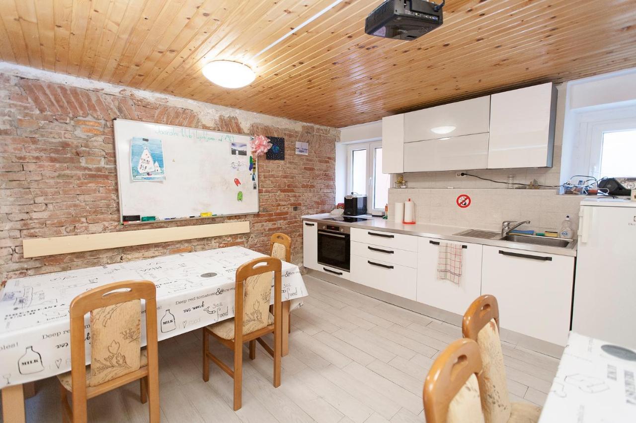 Вилла Sailing House Пиран Экстерьер фото